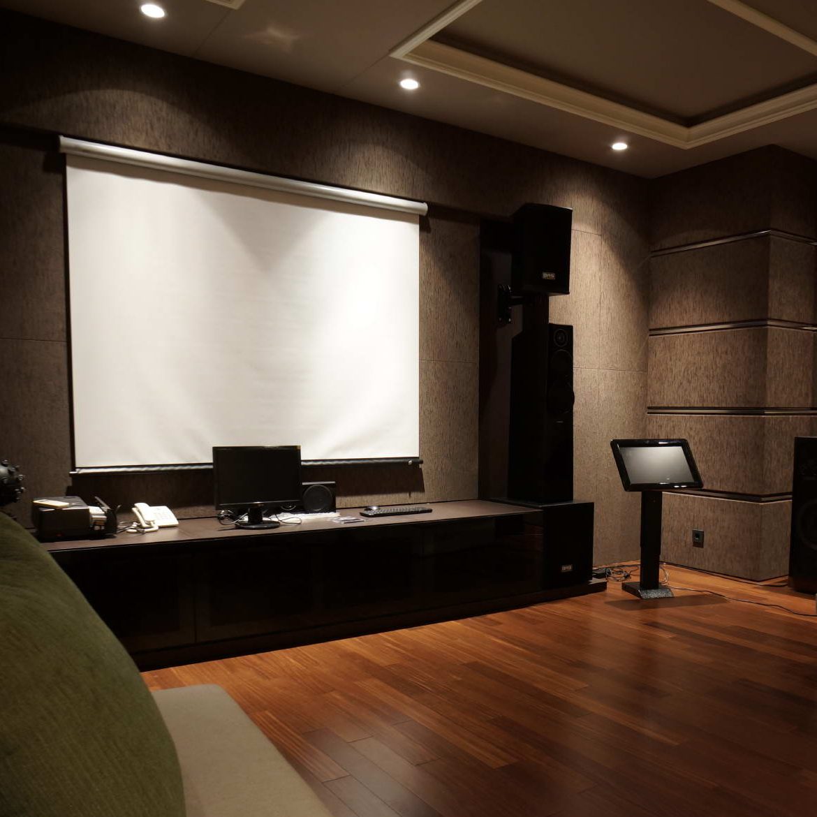 Heru Galeria Golf ubinkayu 10